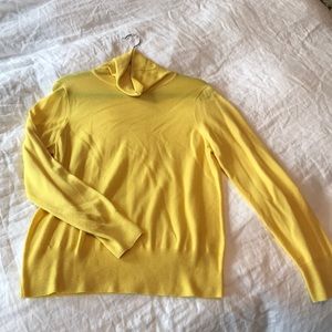 J Crew Yellow sz L thin merino wool turtleneck
